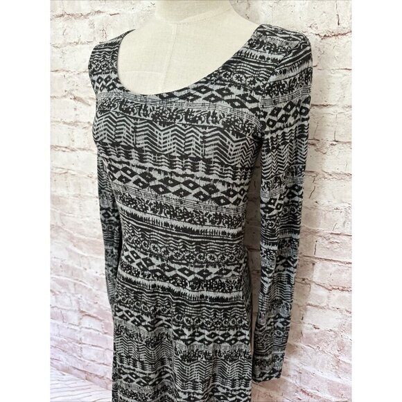 POOF Long Sleeve Dress Fit & Flare Gray Black Jersey Knit Size Small NEW - Picture 3 of 5